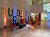 Foyer bas, mise en lumière des espaces d'attente